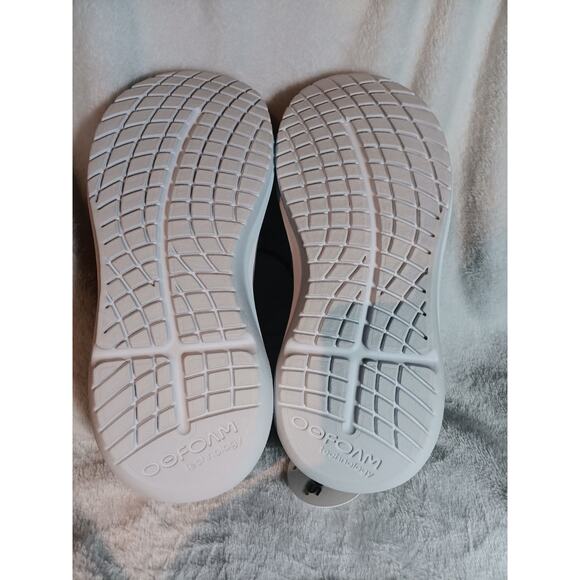OOFOS Women’s OOmy Stride Lace‑Up 7.5 White Black Recovery Walking Shoes New - Picture 4 of 5